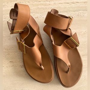 Sorel roaming T-strap sandals